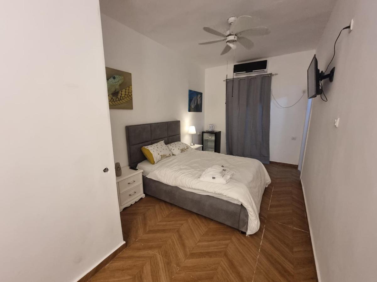 הברון Baron Apartment Rishon Leziyyon Exterior photo